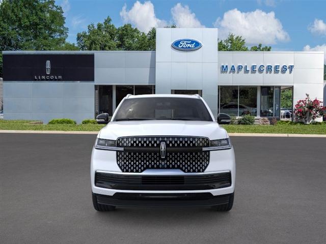 new 2025 Lincoln Navigator car, priced at $102,340