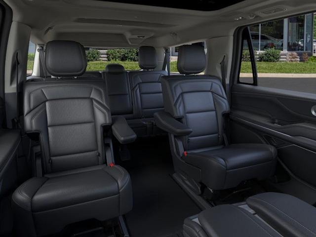 new 2025 Lincoln Navigator L car, priced at $104,425