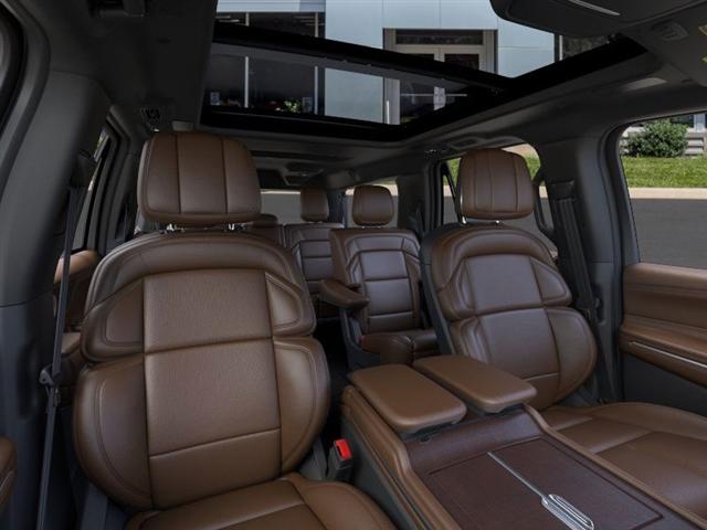 new 2025 Lincoln Navigator L car, priced at $105,330