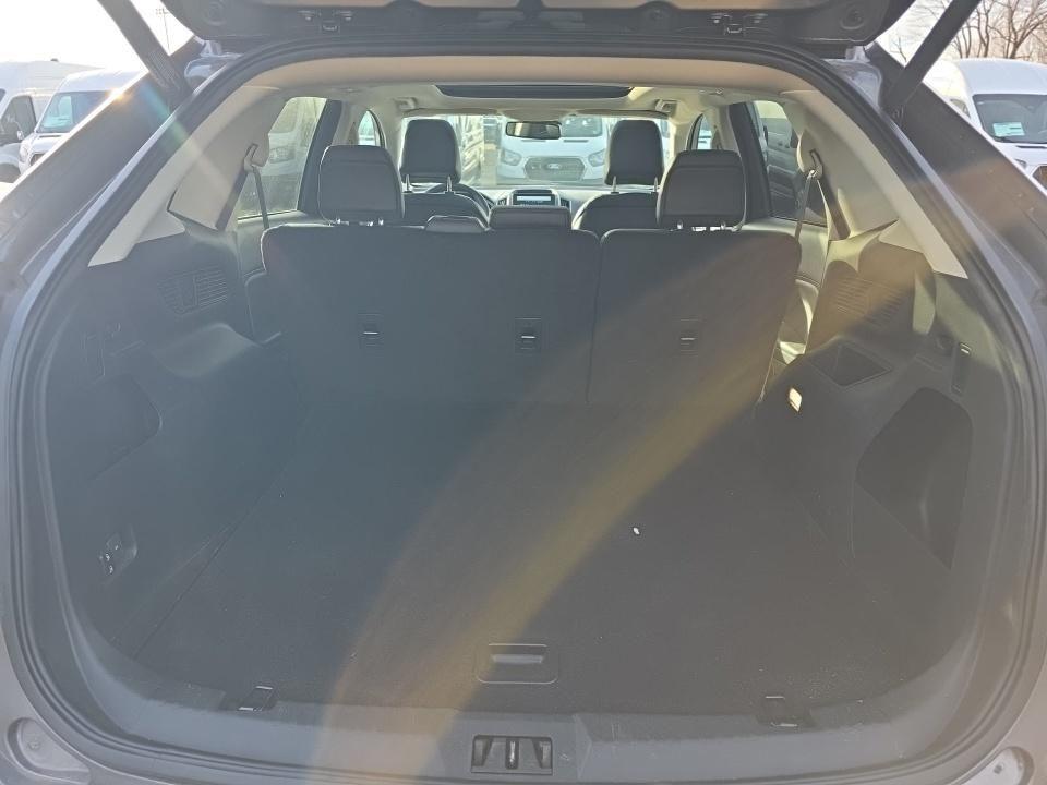 used 2022 Ford Edge car, priced at $27,997