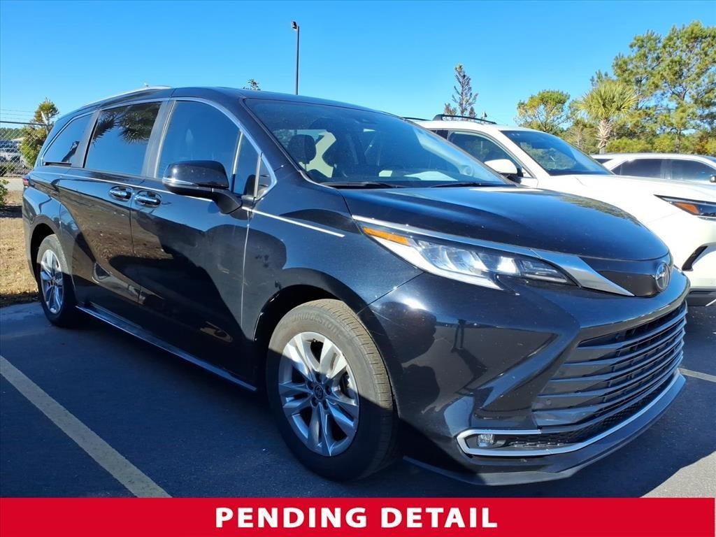 used 2024 Toyota Sienna car, priced at $51,900