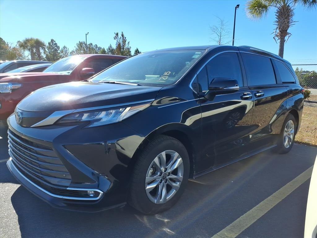 used 2024 Toyota Sienna car, priced at $51,900
