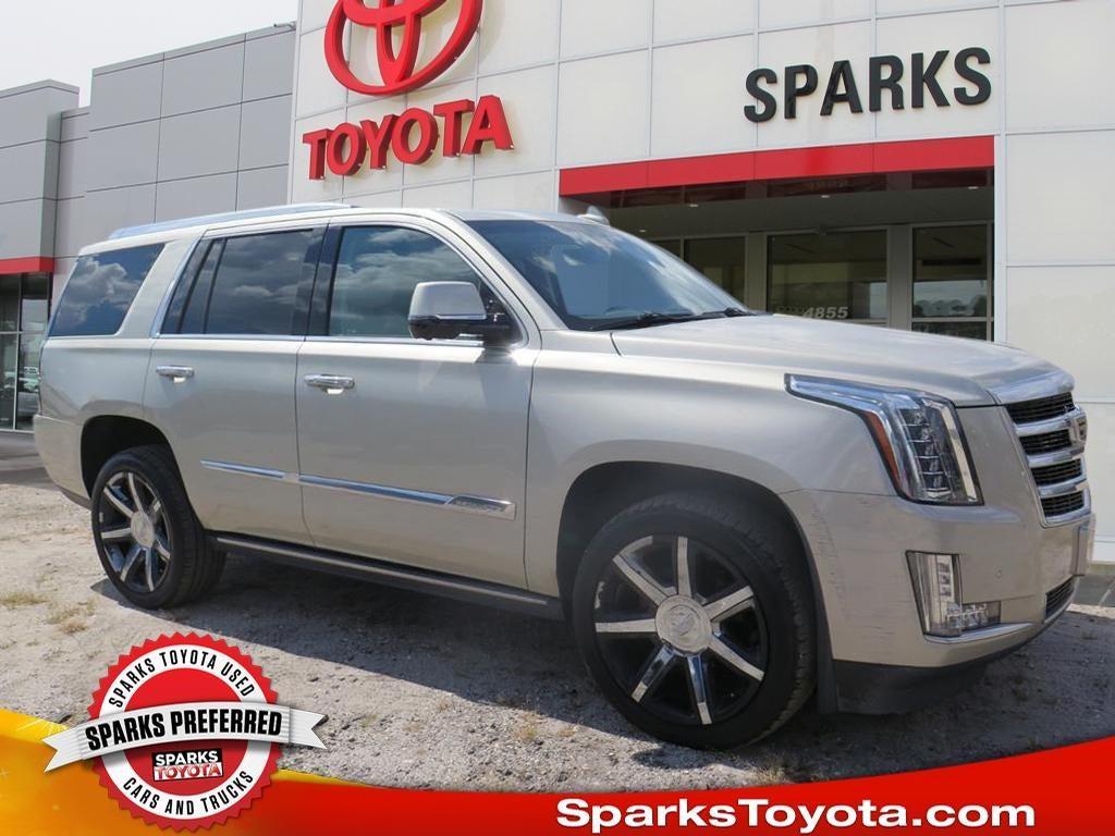 used 2016 Cadillac Escalade car, priced at $21,900