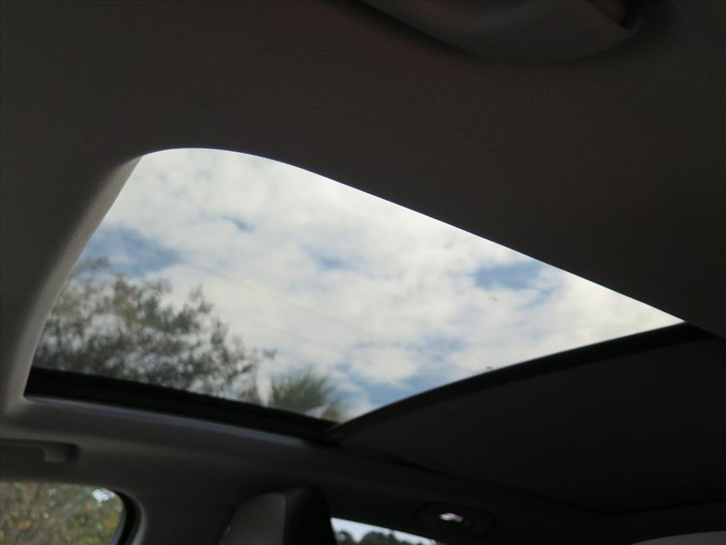 used 2018 Chevrolet Equinox car, priced at $15,900