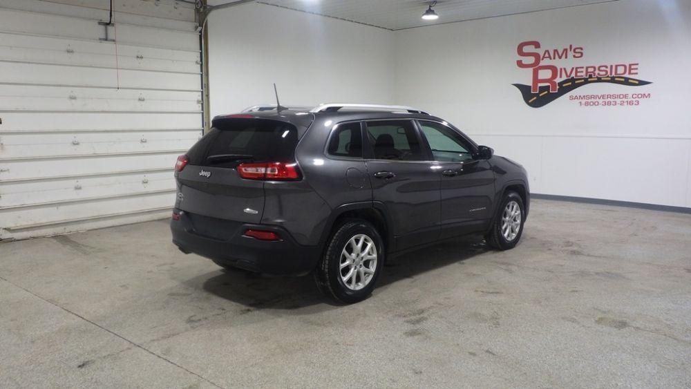 used 2016 Jeep Cherokee car, priced at $10,900