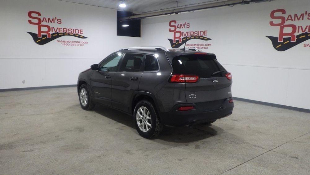 used 2016 Jeep Cherokee car, priced at $10,900