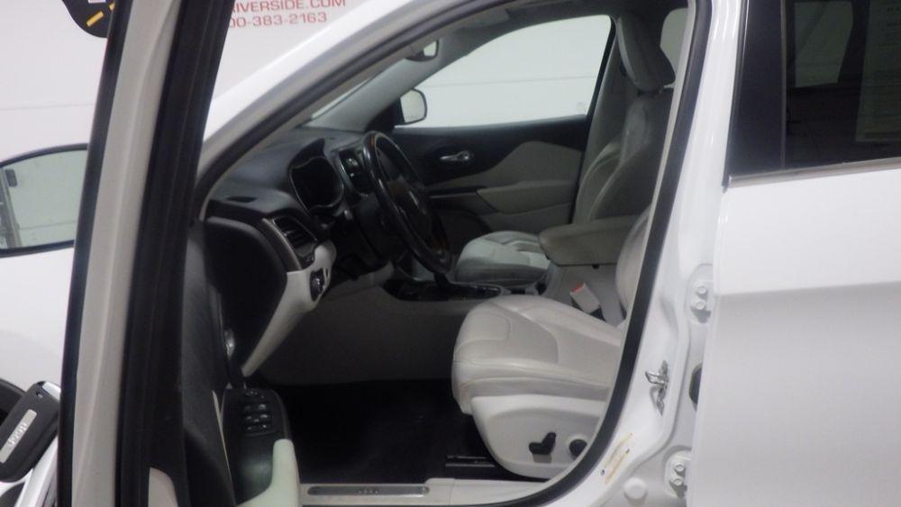 used 2021 Jeep Cherokee car, priced at $18,900