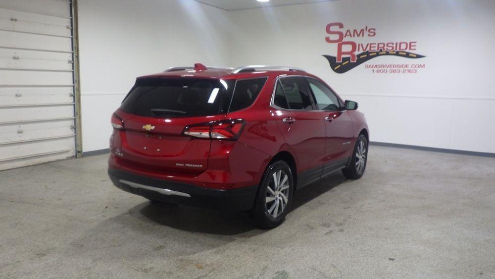 used 2024 Chevrolet Equinox car, priced at $22,900
