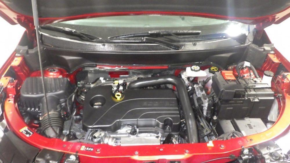 used 2025 Chevrolet Equinox car, priced at $22,900