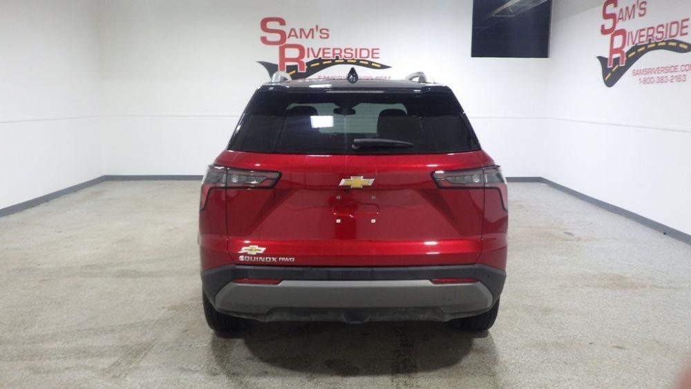 used 2025 Chevrolet Equinox car, priced at $22,900