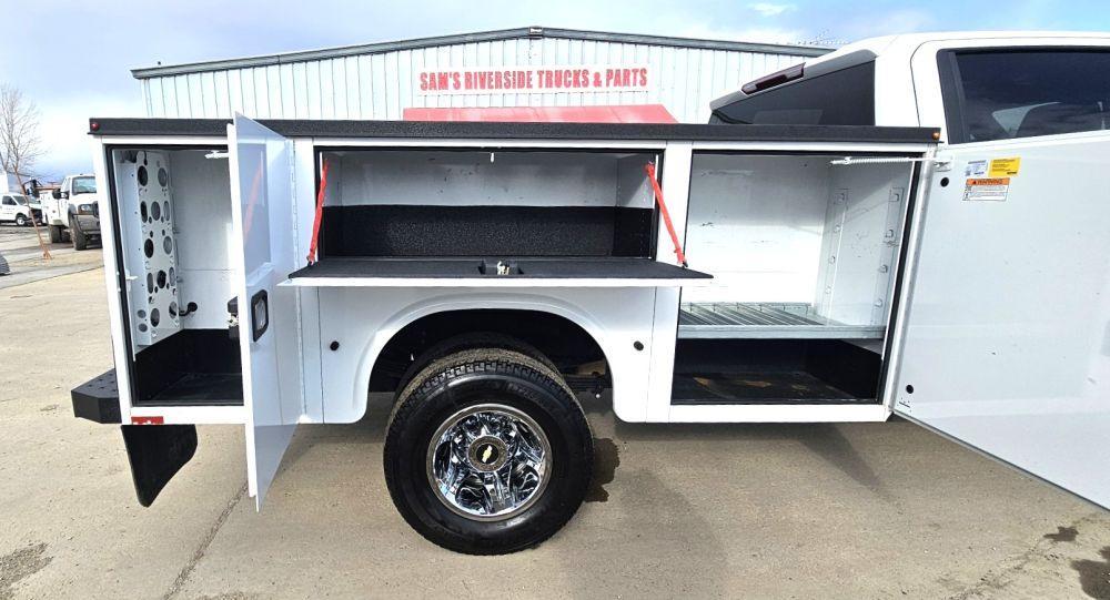 used 2025 Chevrolet Silverado 3500 car, priced at $46,900