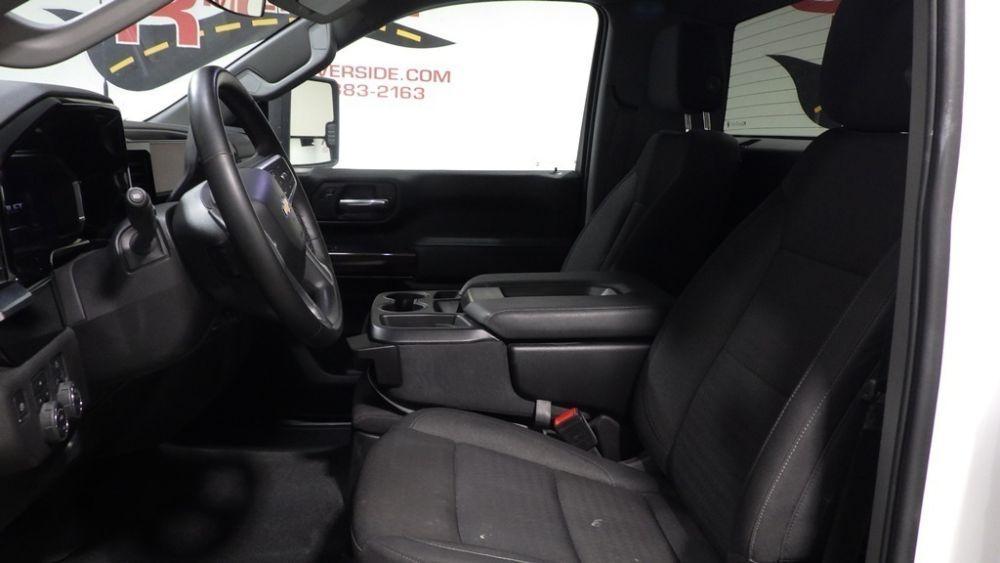 used 2024 Chevrolet Silverado 3500 car, priced at $45,900