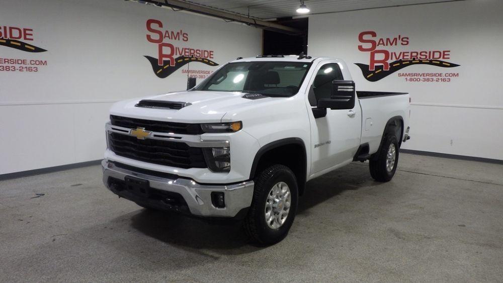 used 2024 Chevrolet Silverado 3500 car, priced at $45,900
