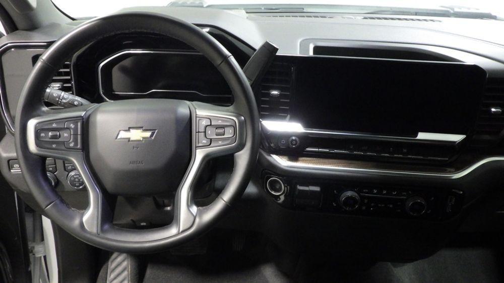 used 2024 Chevrolet Silverado 3500 car, priced at $45,900