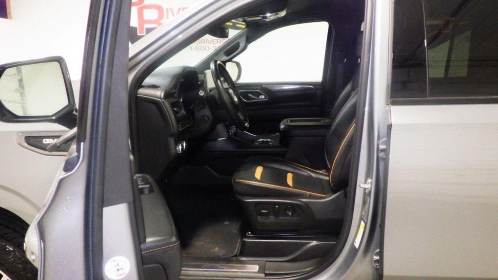 used 2023 GMC Yukon XL car, priced at $36,900