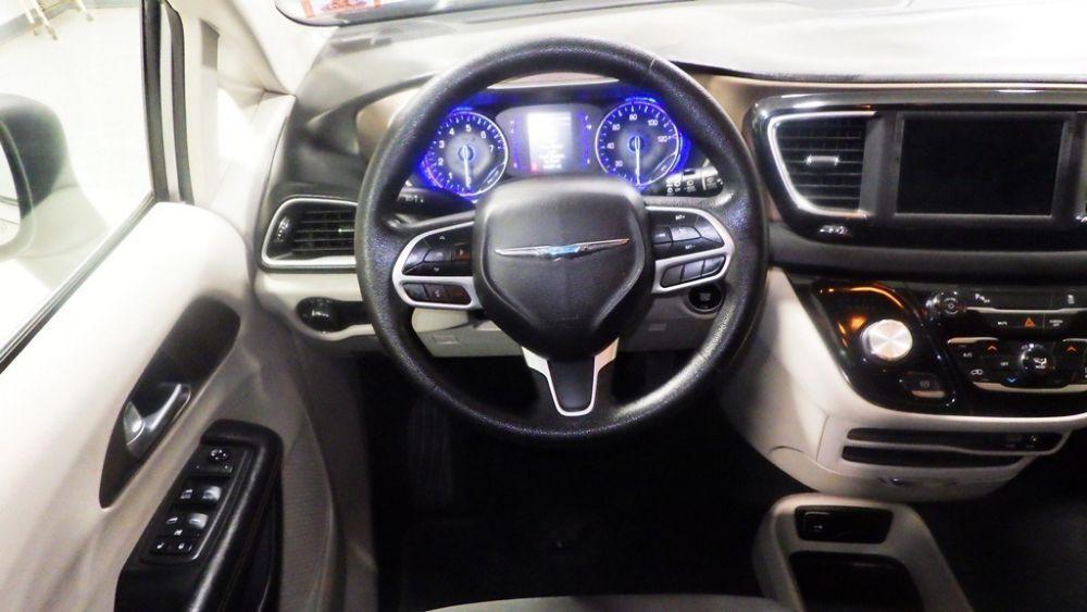 used 2019 Chrysler Pacifica car