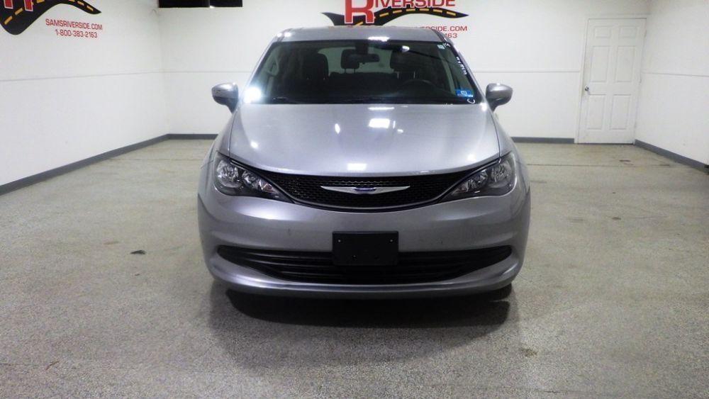 used 2019 Chrysler Pacifica car