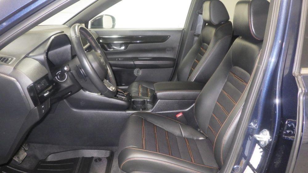 used 2025 Honda CR-V Hybrid car, priced at $31,900