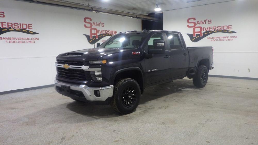 used 2024 Chevrolet Silverado 2500 car, priced at $42,900