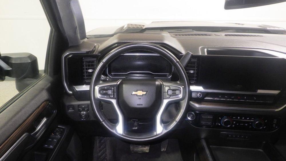 used 2024 Chevrolet Silverado 2500 car, priced at $42,900