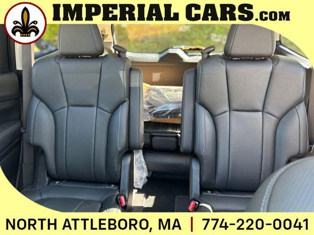 new 2025 Subaru Ascent car, priced at $49,698