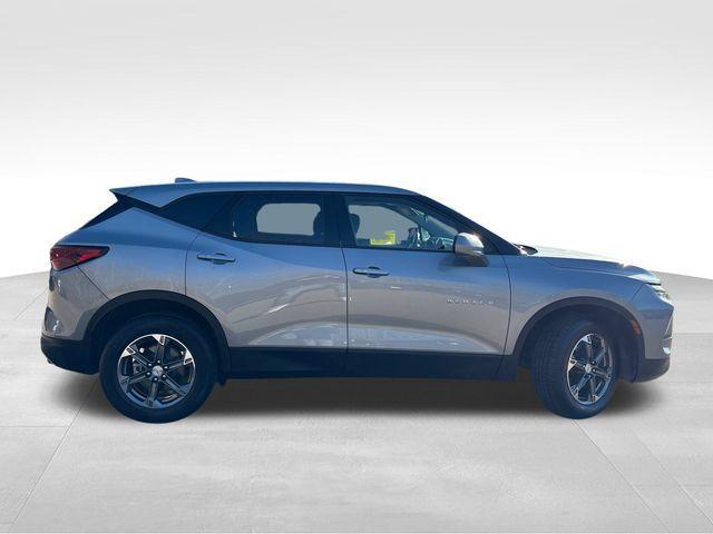 used 2025 Chevrolet Blazer car, priced at $28,977