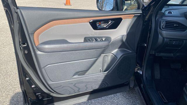 used 2025 Subaru Forester car, priced at $34,900