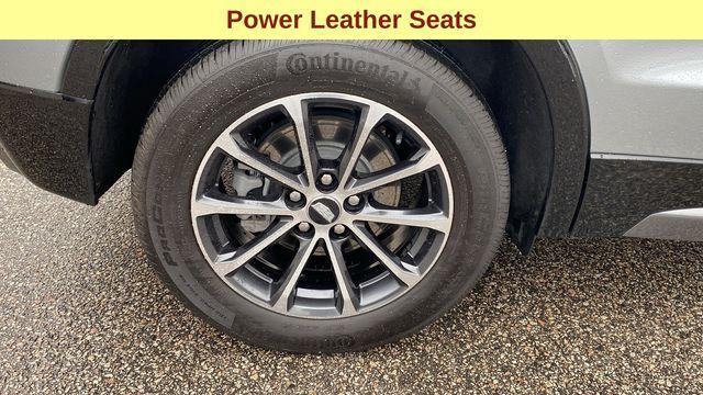 used 2024 Cadillac XT4 car, priced at $38,495