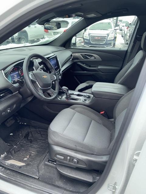used 2023 Chevrolet Traverse car, priced at $32,258