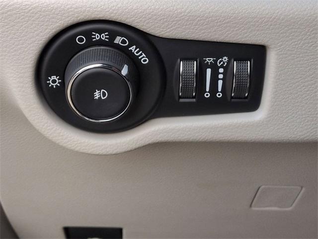 used 2019 Chrysler Pacifica car, priced at $16,667