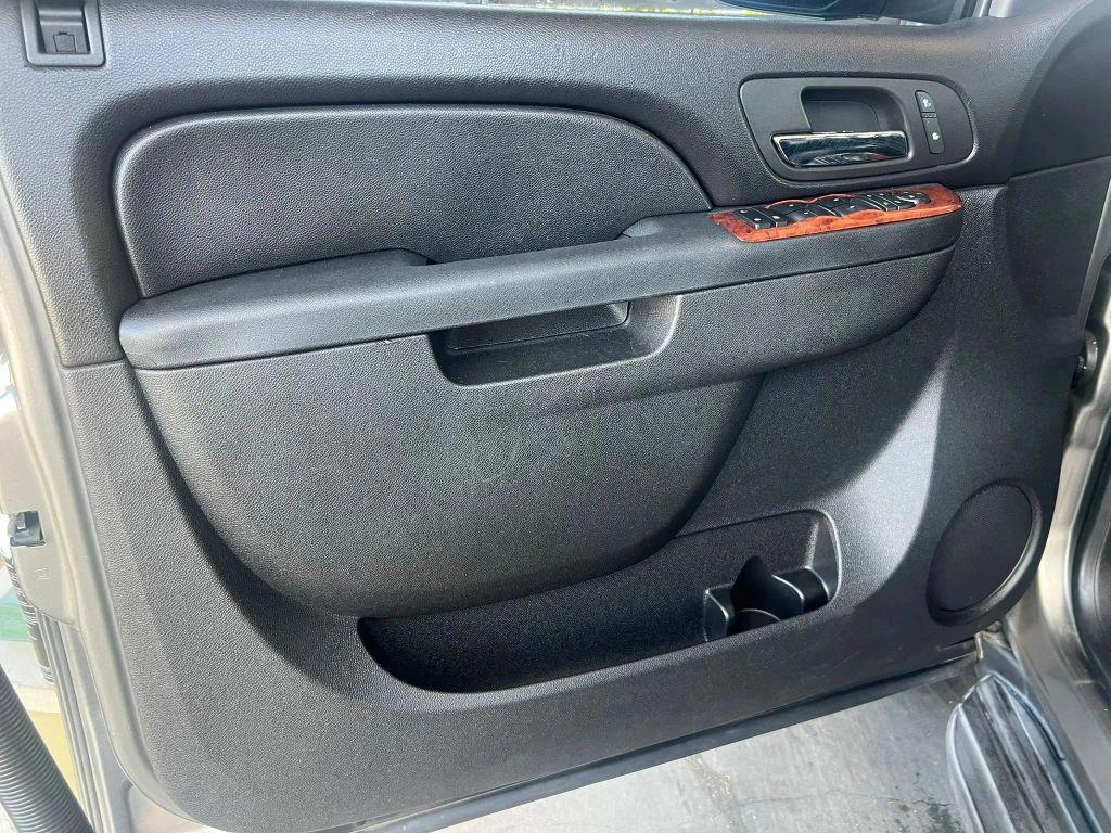 used 2012 Chevrolet Avalanche car, priced at $14,450