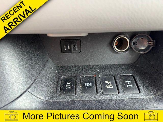 2015 Silver Sky Metallic Toyota Highlander