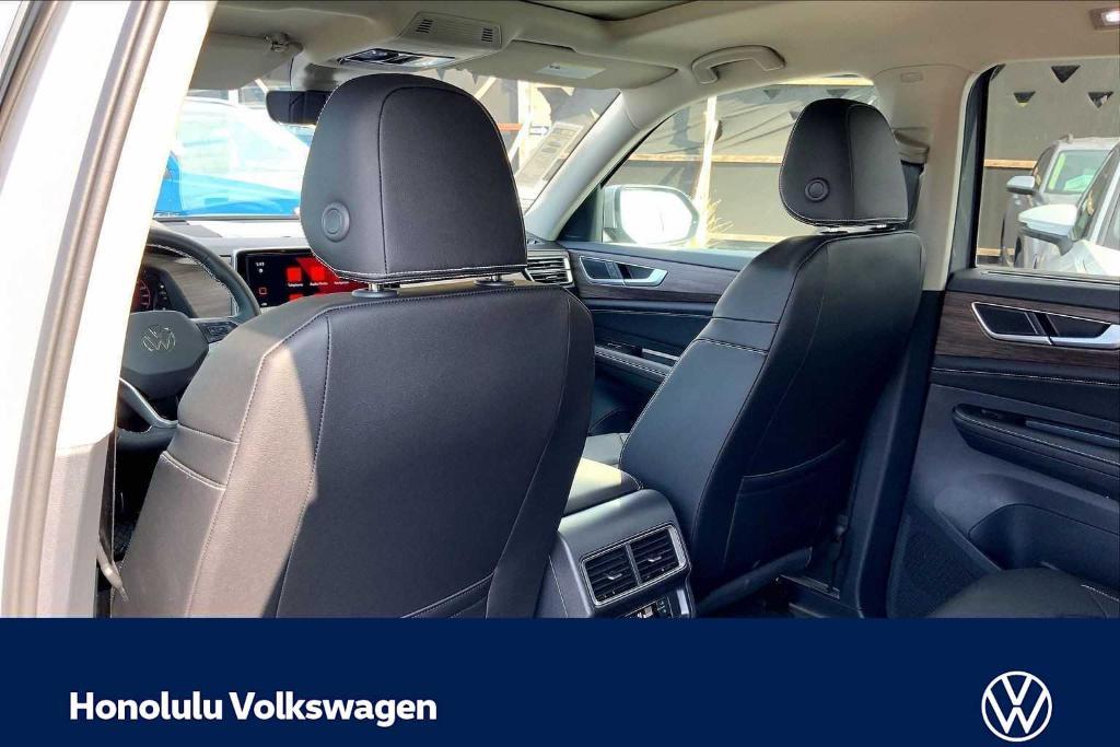 new 2026 Volkswagen Atlas car, priced at $51,422