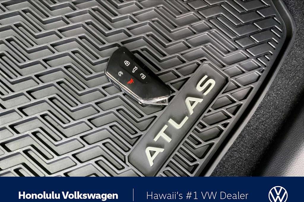 new 2026 Volkswagen Atlas car, priced at $49,377