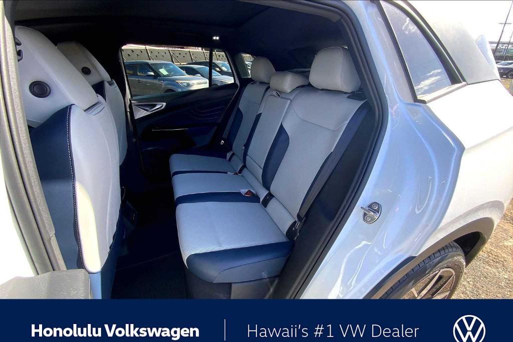 new 2025 Volkswagen ID.4 car, priced at $50,826