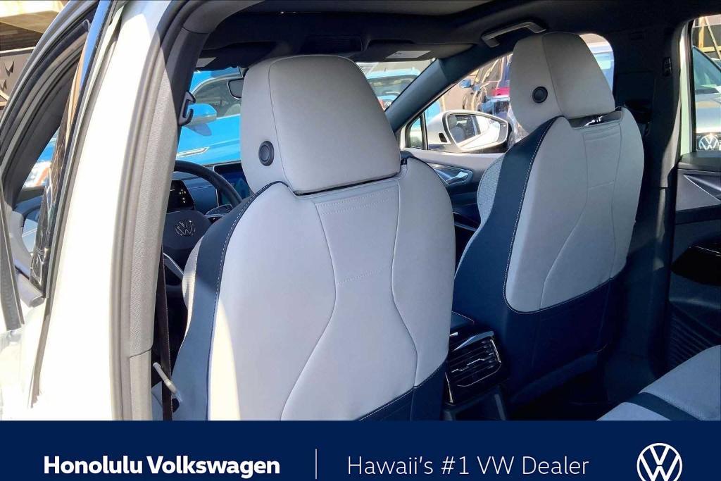 new 2025 Volkswagen ID.4 car, priced at $50,826
