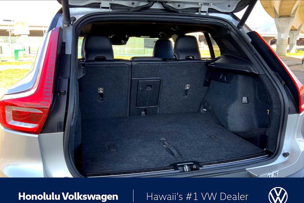 used 2019 Volvo XC40 car, priced at $16,888