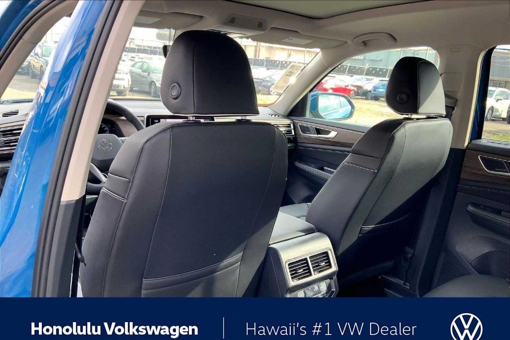 new 2026 Volkswagen Atlas car, priced at $56,418
