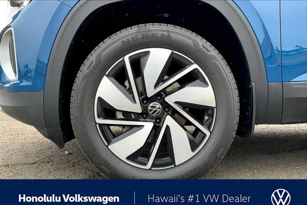 new 2025 Volkswagen Atlas car, priced at $41,494