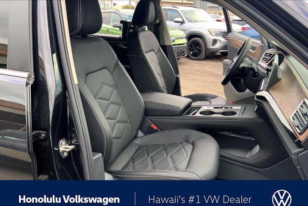 new 2026 Volkswagen Atlas car, priced at $39,741