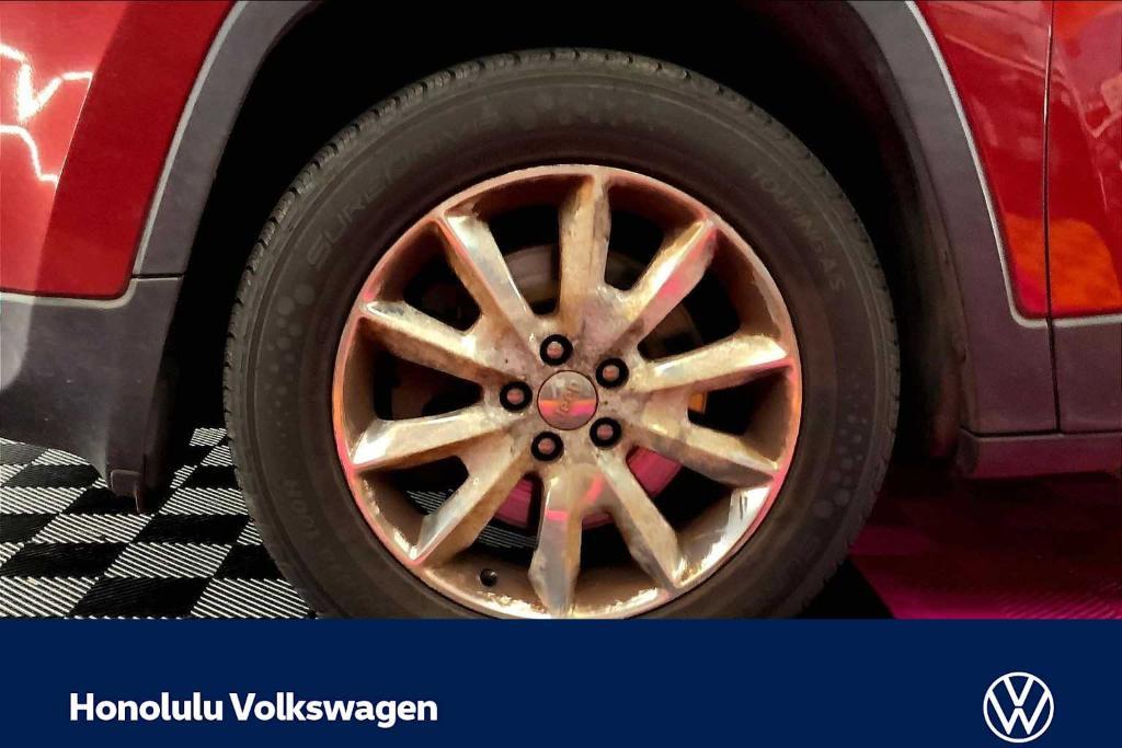 used 2015 Jeep Cherokee car, priced at $7,942