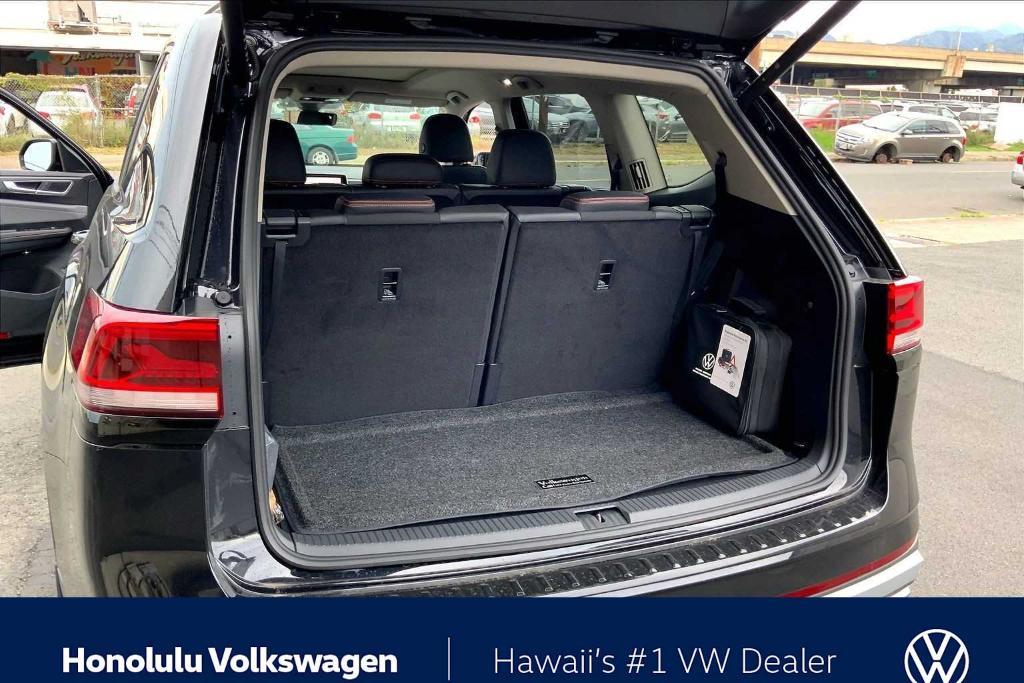 new 2026 Volkswagen Atlas car, priced at $48,922
