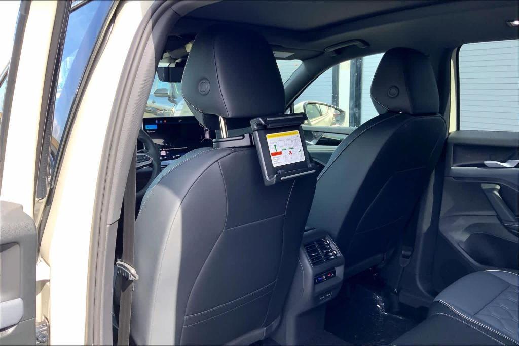 new 2026 Volkswagen Tiguan car, priced at $46,647