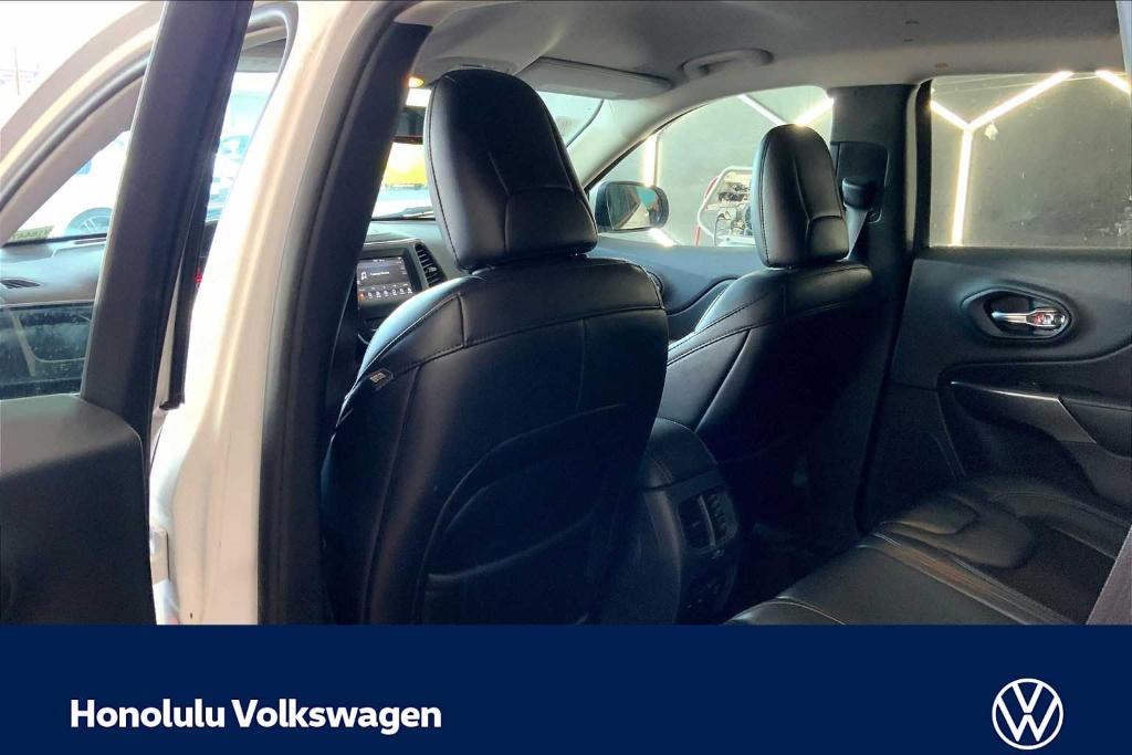 used 2019 Jeep Cherokee car, priced at $15,491