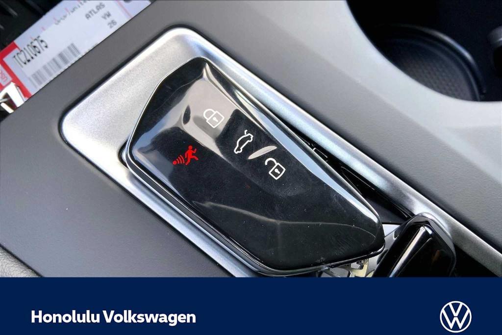 new 2026 Volkswagen Atlas Cross Sport car, priced at $39,507