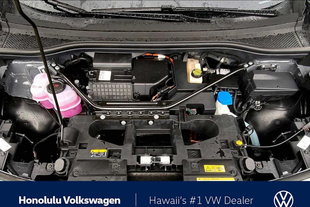 new 2025 Volkswagen ID.4 car, priced at $40,995