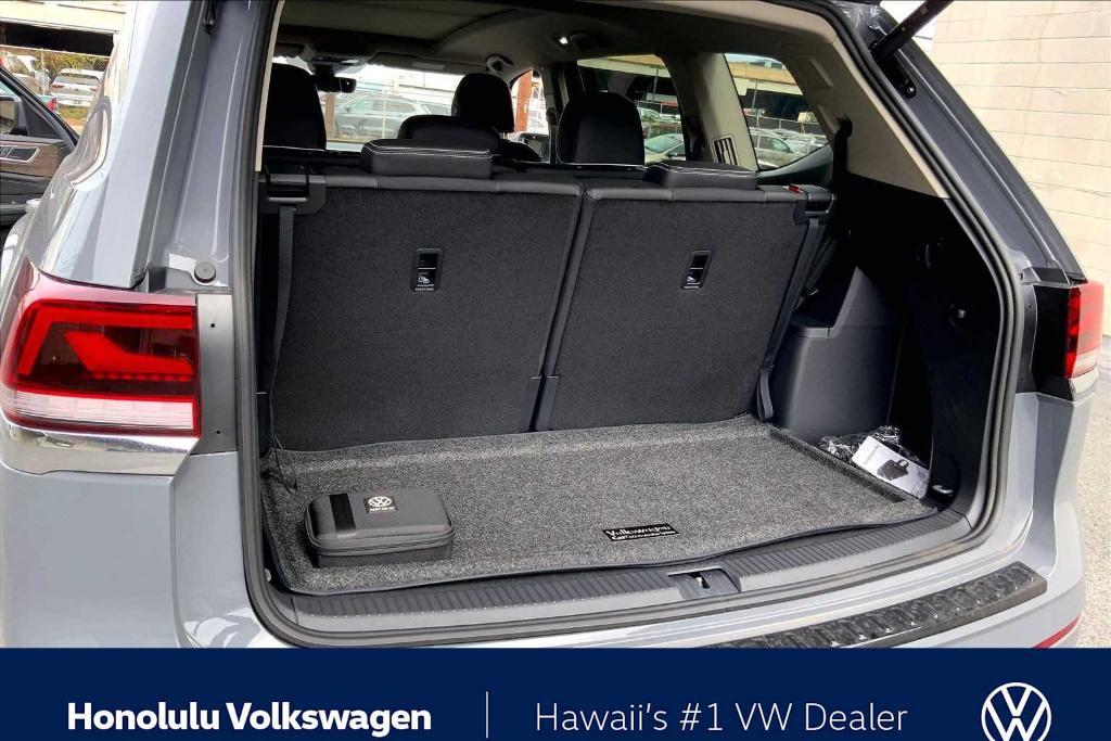 new 2026 Volkswagen Atlas car, priced at $56,178