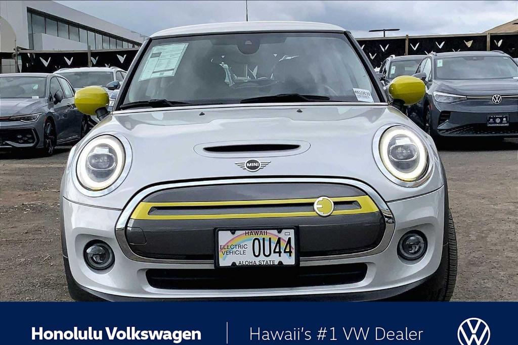 used 2021 MINI SE Hardtop car, priced at $17,888