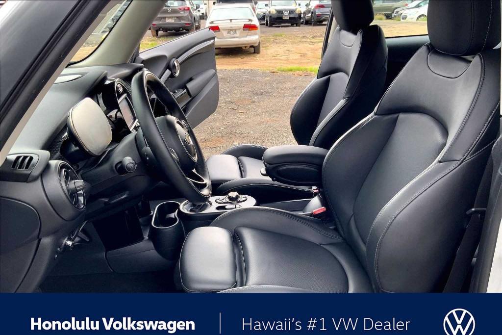 used 2021 MINI SE Hardtop car, priced at $17,888