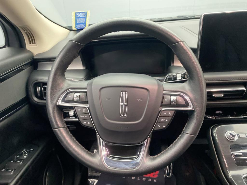 used 2023 Lincoln Nautilus car, priced at $33,999